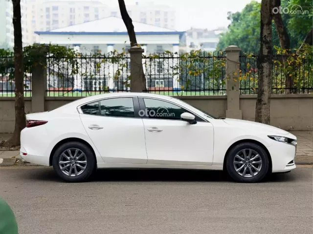 Mazda 3 Sedan 1.5L Luxury 2022 3