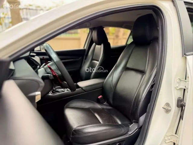 Mazda 3 Sedan 1.5L Luxury 2022 9