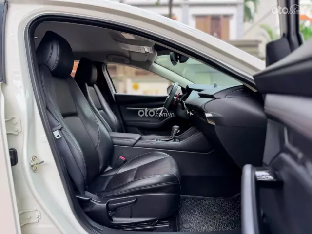 Mazda 3 Sedan 1.5L Luxury 2022 8