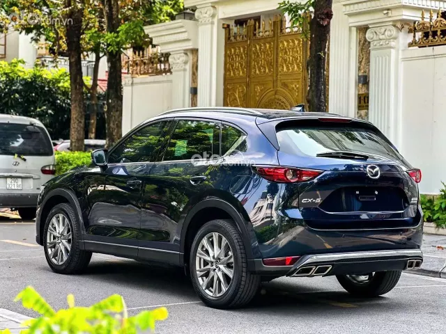 Mazda CX-5 2.0 Premium 2020 4