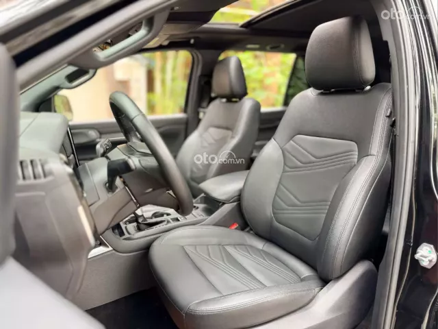 Ford Everest Titanium 2.0 AT 4x2 2023 11