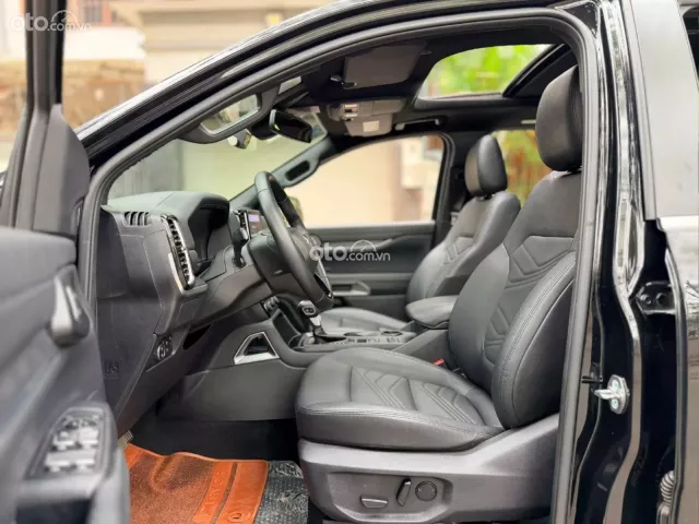 Ford Everest Titanium 2.0 AT 4x2 2023 13