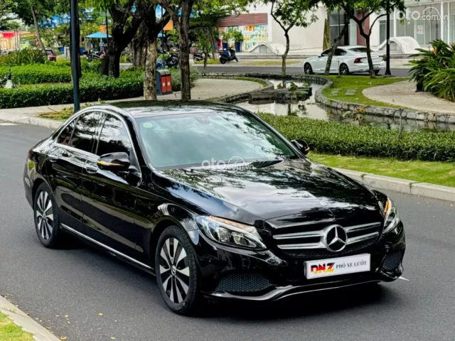 Mercedes-Benz C200 2.0 AT 2016 2