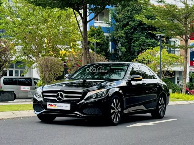 Mercedes-Benz C200 2.0 AT 2016 3