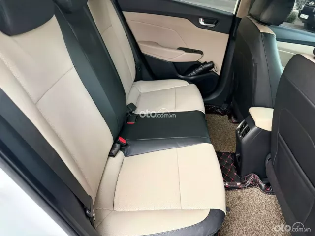 Hyundai Accent 1.4 AT Đặc biệt 2019 12