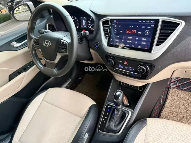 Hyundai Accent 1.4 AT Đặc biệt 2019 8