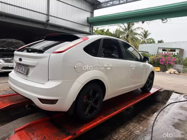 Ford Focus 1.8L 2012 10