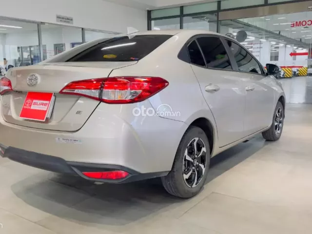 Toyota Innova 2.0E 2025 5
