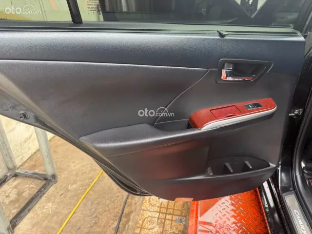 Toyota Camry 2012 17