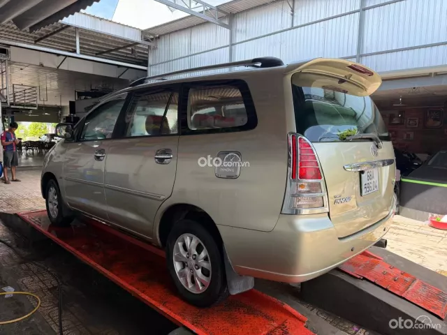 Toyota Innova 2.0G 2006 3