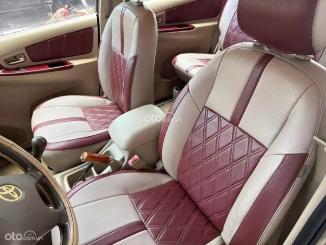 Toyota Innova 2.0G 2006 7