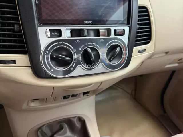 Toyota Innova 2.0G 2006 8