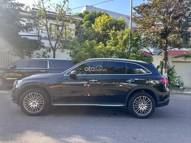 Mercedes-Benz GLC 200 4Matic 2023 3