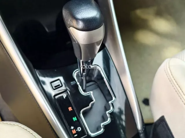 Toyota Yaris 1.5G 2018 16