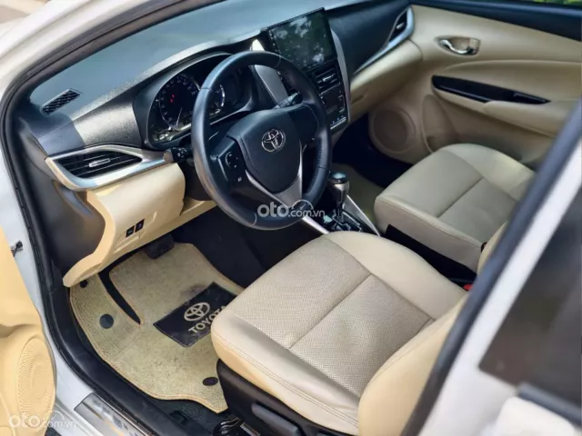 Toyota Yaris 1.5G 2018 14