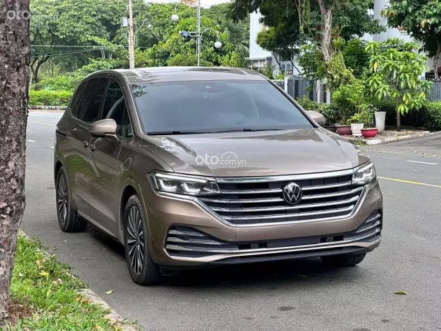 Volkswagen Viloran Luxury 2025 2