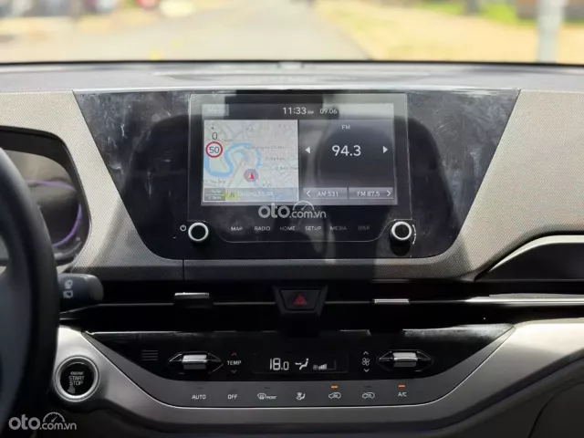 Kia Carens 1.5G Luxury 2023 12