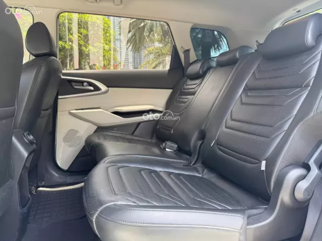 Kia Carens 1.5G Luxury 2023 18