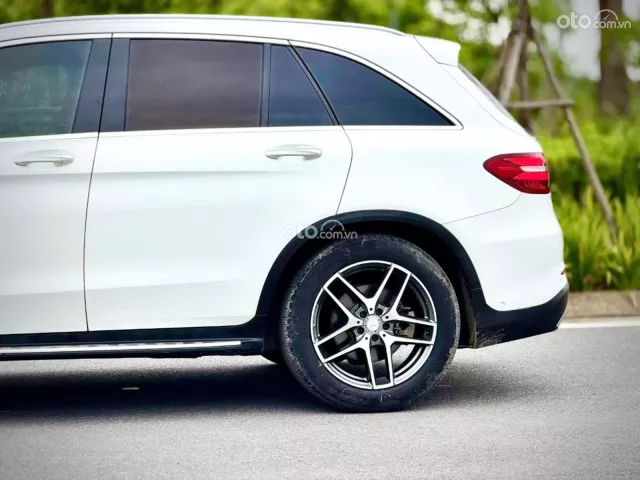 Mercedes-Benz GLC 300 2016 10
