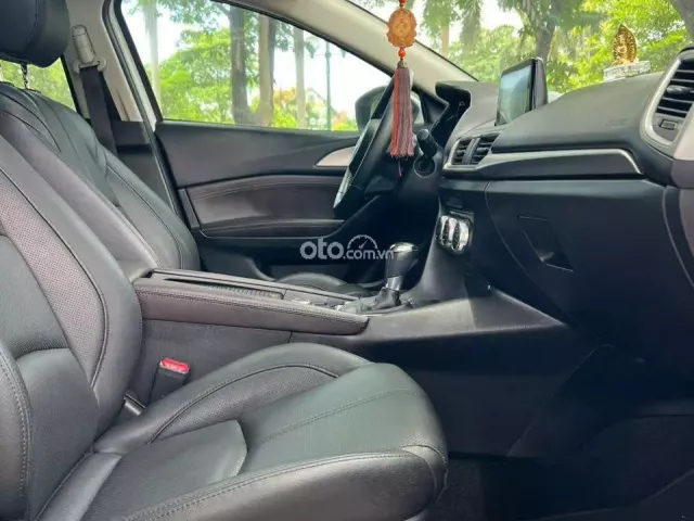Mazda 3 1.5L Sedan 2019 11