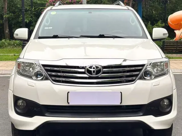 Toyota Fortuner 2.7V TRD 4x4 2015
