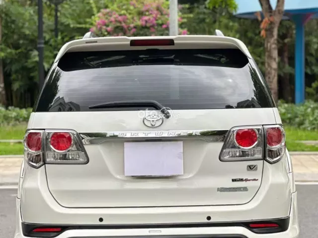 Toyota Fortuner 2.7V TRD 4x2 2014 6