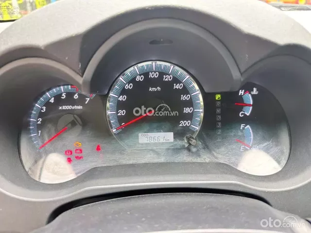 Toyota Fortuner 2.7V TRD 4x2 2014 9