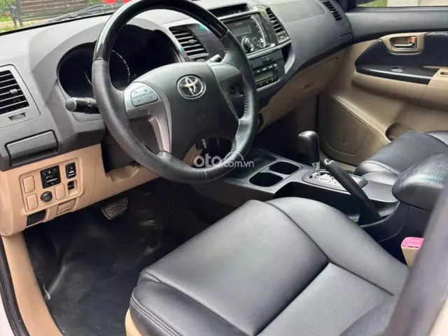 Toyota Fortuner 2.7V TRD 4x2 2014 12
