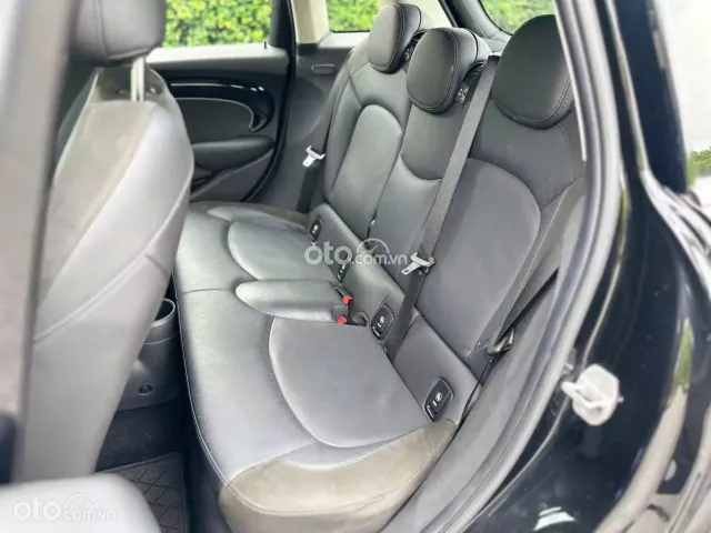 Mini Cooper S 5 cửa 2023 10