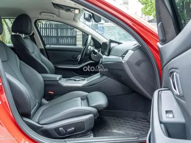 BMW 320i Sport Line 2025 12
