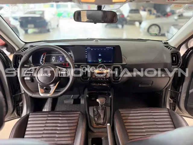 Kia Sonet 1.5 Luxury 2024 13