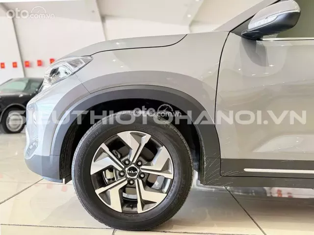 Kia Sonet 1.5 Luxury 2024 8