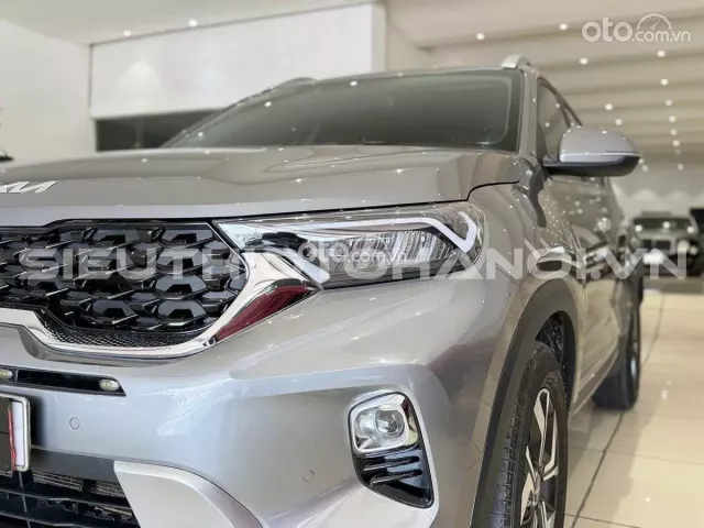 Kia Sonet 1.5 Luxury 2024 7
