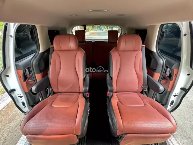 Kia Carnival 2.2D Premium 2023 11