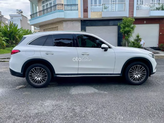 Mercedes GLC200 4Matic model 2024 siêu lướt cực đẹp