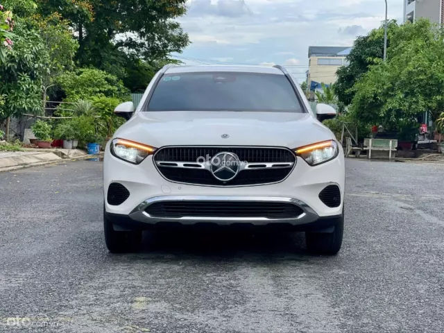 Mercedes GLC200 4Matic model 2024 siêu lướt cực đẹp