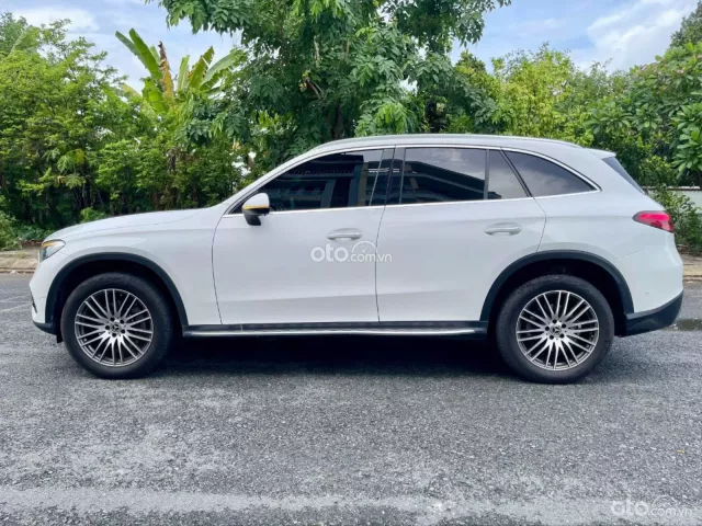 Mercedes GLC200 4Matic model 2024 siêu lướt cực đẹp