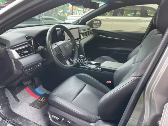 Toyota Camry 2.0Q 2025 11