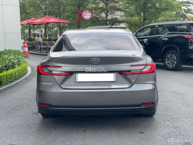 Toyota Camry 2.0Q 2025 2