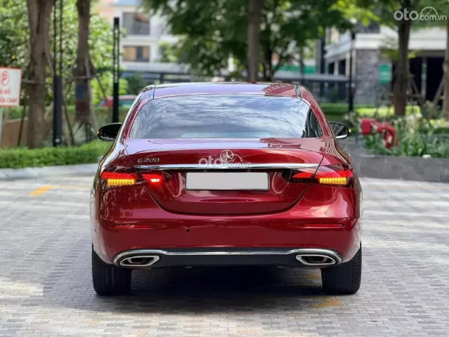 Mercedes-Benz E200 Exclusive V1 2022 3