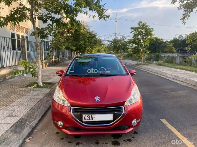 Peugeot 208 1.6L AT 2015 5