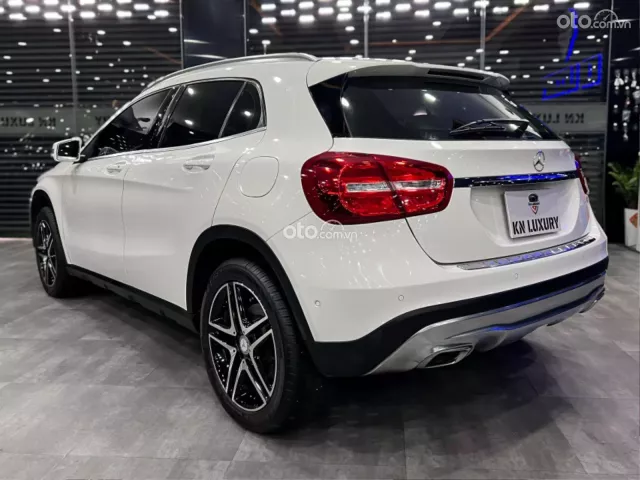 Mercedes-Benz GLA 200 1.6 I4 2016 6