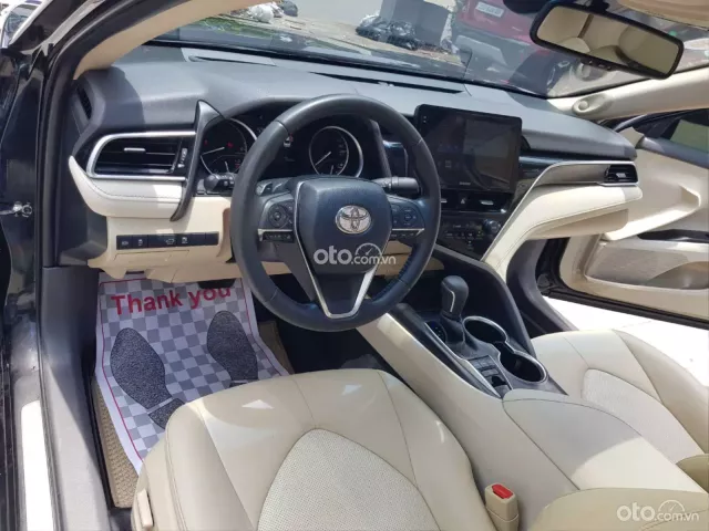 Toyota Camry 2.0Q 2021 9