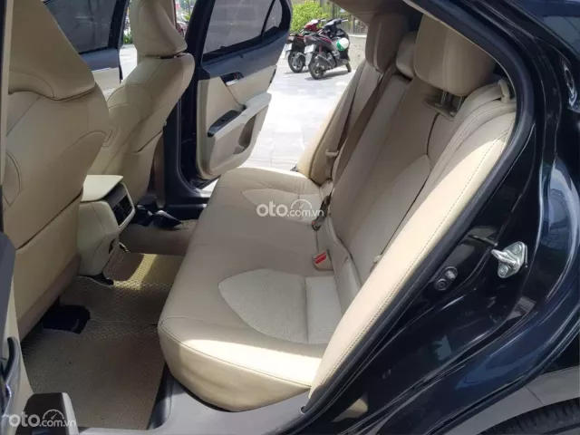Toyota Camry 2.0Q 2021 13