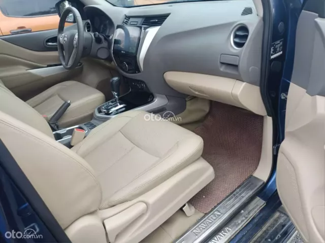 Nissan Navara VL 2.5 AT 2018 7