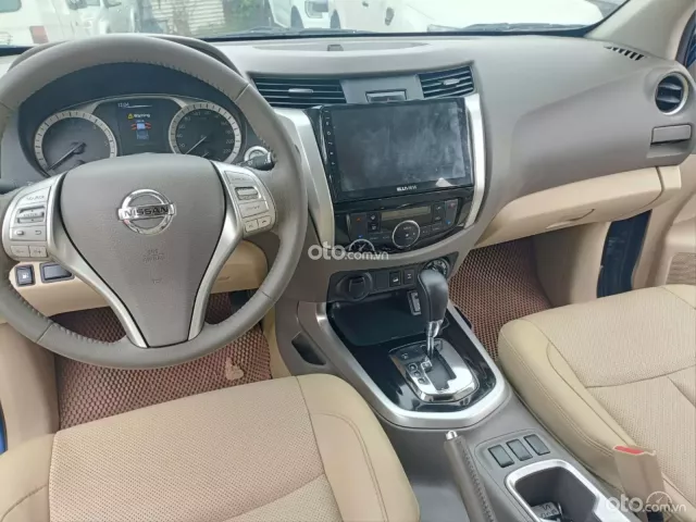 Nissan Navara VL 2.5 AT 2018 8
