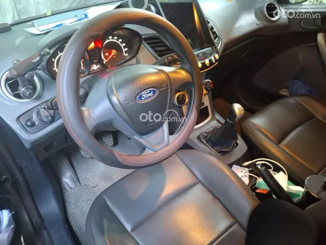 Ford Focus 1.6L 2011 10