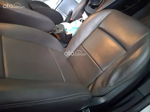 Ford Focus 1.6L 2011 12