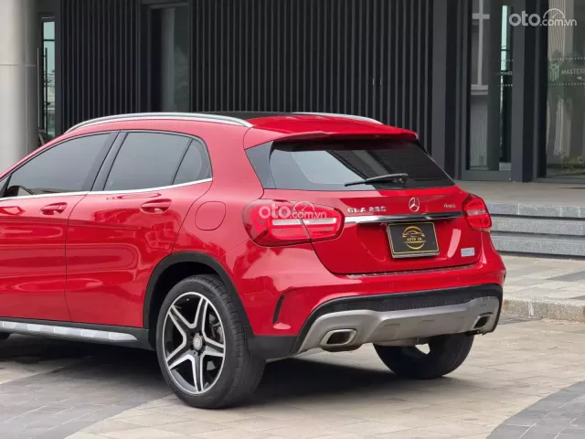 Mercedes-Benz GLA 250 4Matic 2015 7