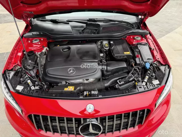 Mercedes-Benz GLA 250 4Matic 2015 9